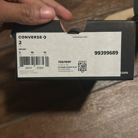 Converse - Picture 5 of 5